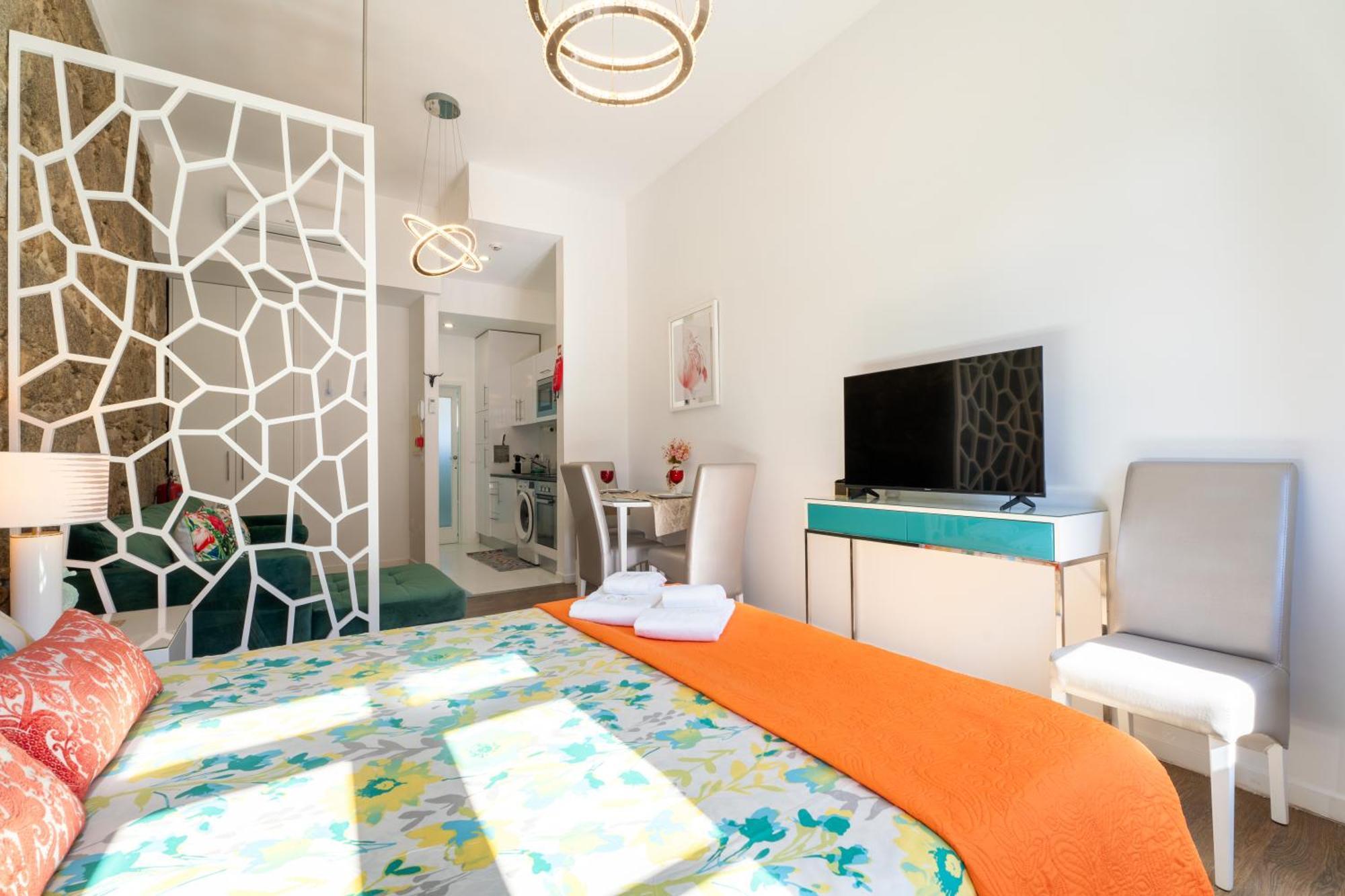 Central Cozy Stay 2 Ac Near Metro Порто Екстериор снимка