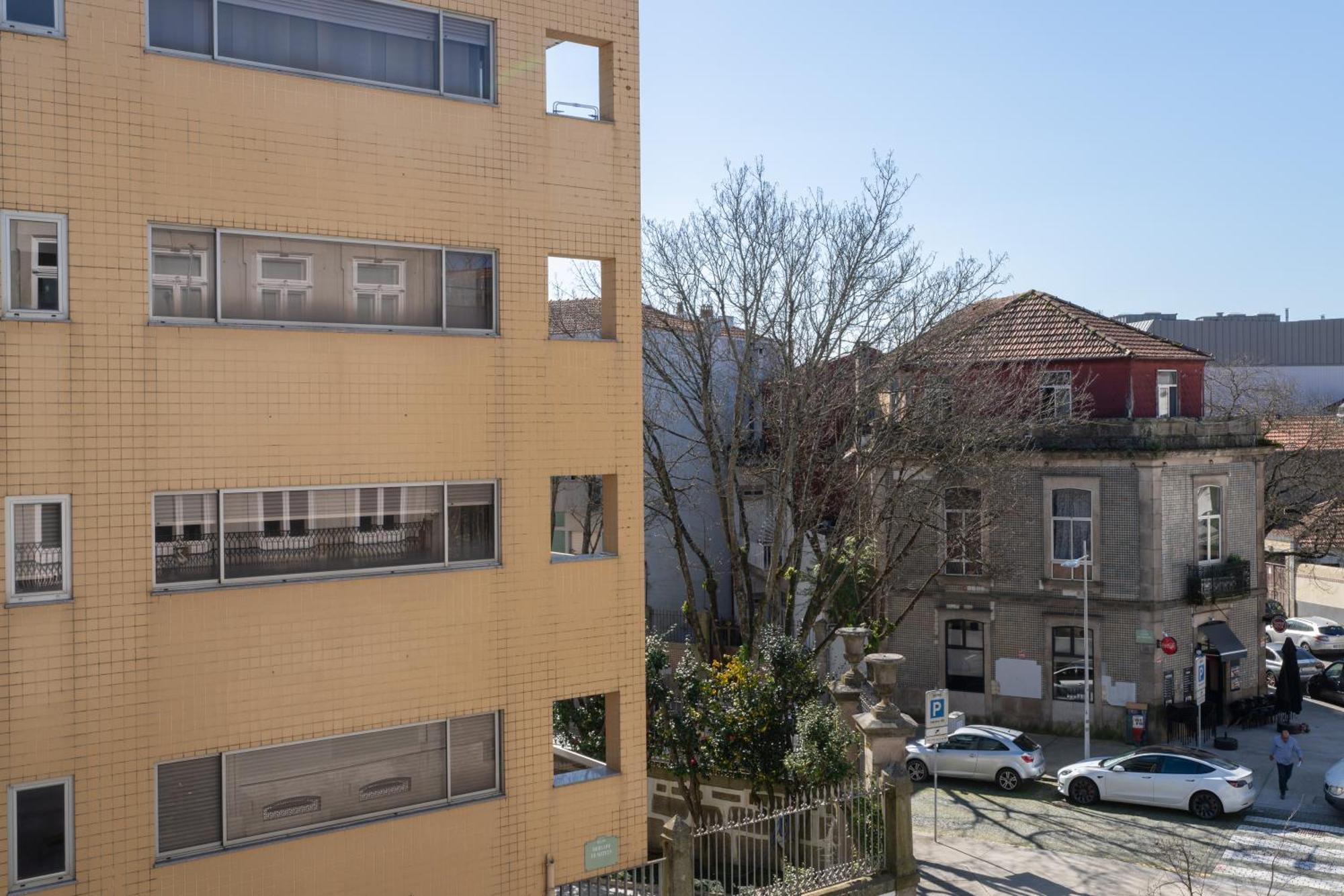 Central Cozy Stay 2 Ac Near Metro Порто Екстериор снимка